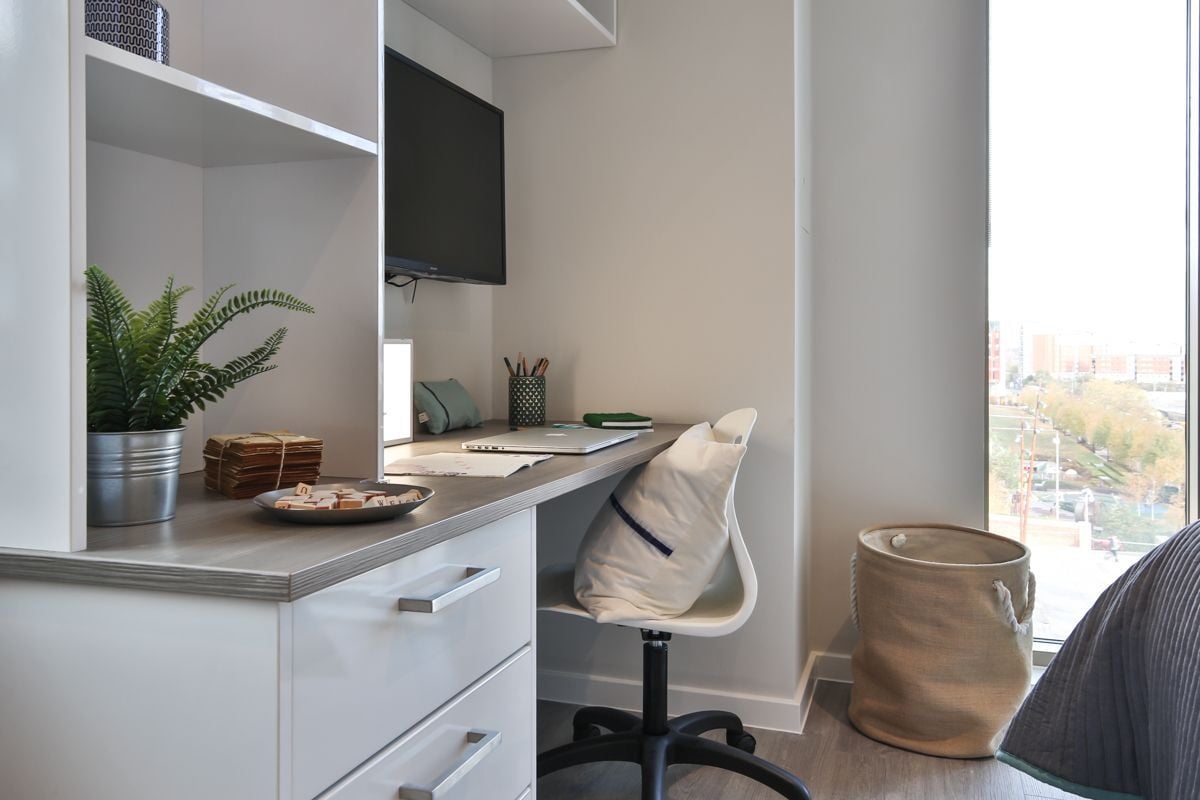 Classic 2 Bed Apartment - room